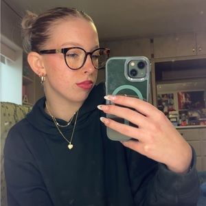 Meet your Posher, Abby